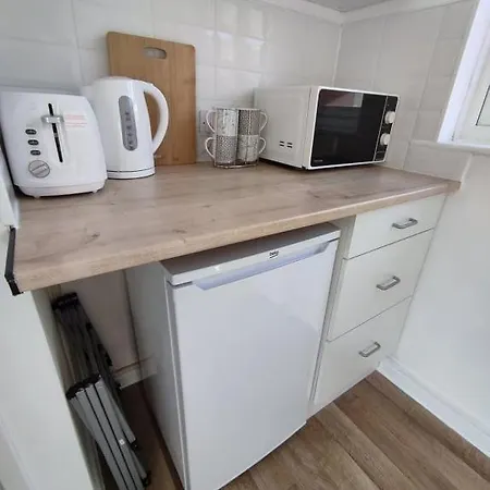 1 Bedroom Apartment With Free Parking Weymouth Buitenkant foto